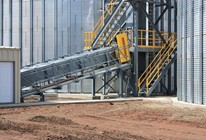 Rail Receiving Conveyor to Bucket Elevator