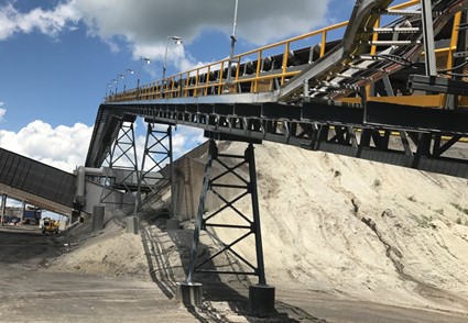 Trussed Conveyor with Noseover